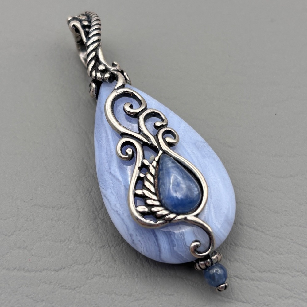 Vintage Carolyn Pollack 925 Blue Lace Agate Blue Kyanite Half Moon Bay Pendant